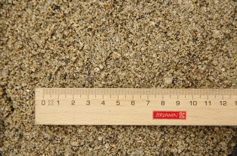 洗い砂入り UVブラック土のう 15kg入×200袋 - 2